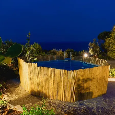 Tina Ai Piedi Del Faro Di Leuca Вилла *