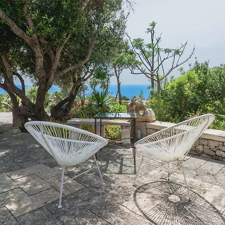 Villa Tina Ai Piedi Del Faro Di Leuca *