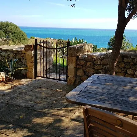 Tina Ai Piedi Del Faro Di Leuca * Santa Maria di Leuca